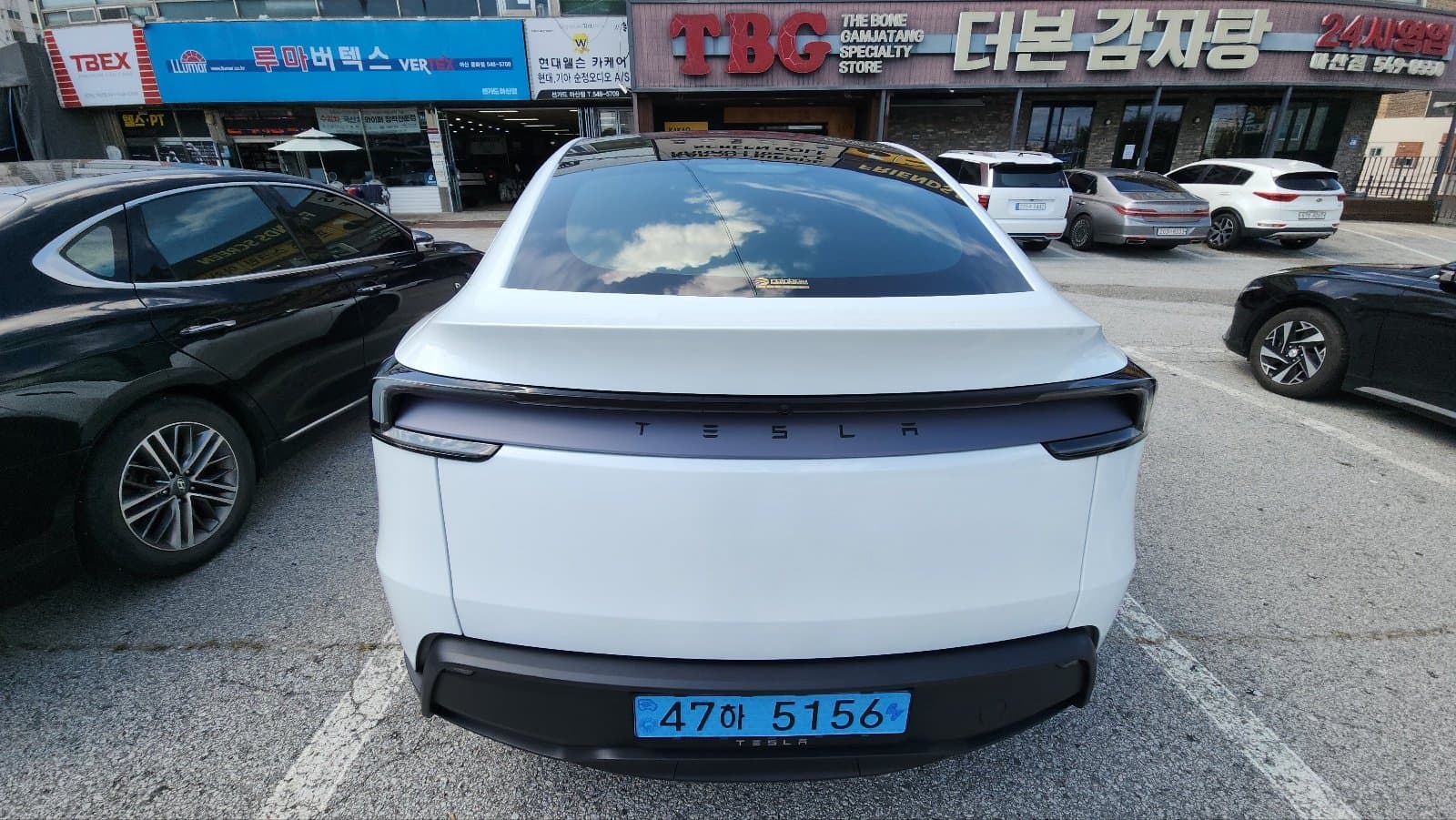 테슬라 모델 Y 출고후기 사진 3